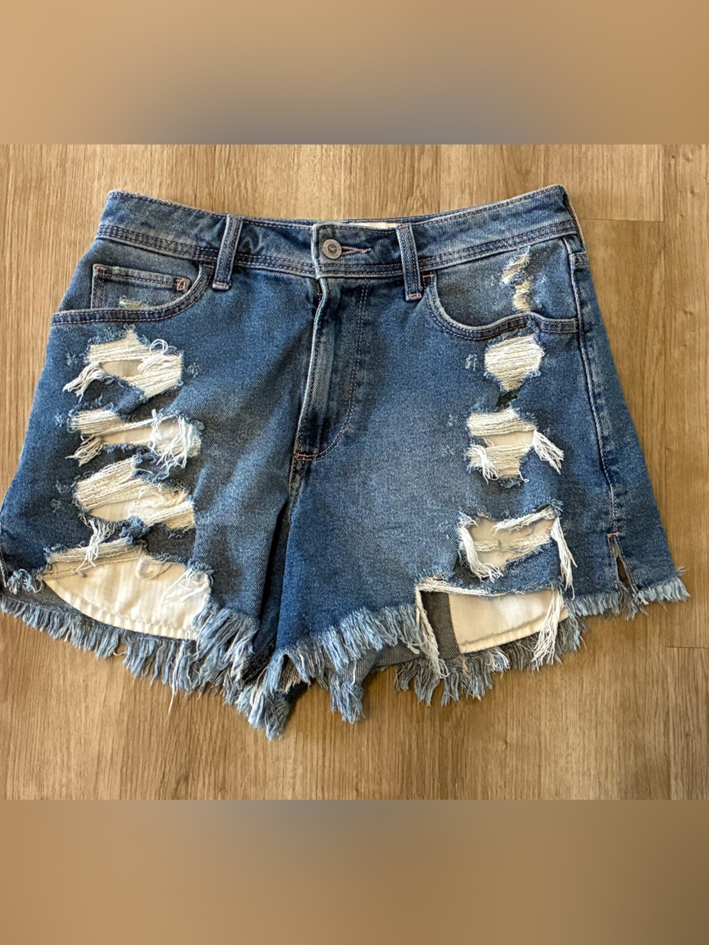 Hollister Distressed Light Blue Denim Cutoff Shorts size 5